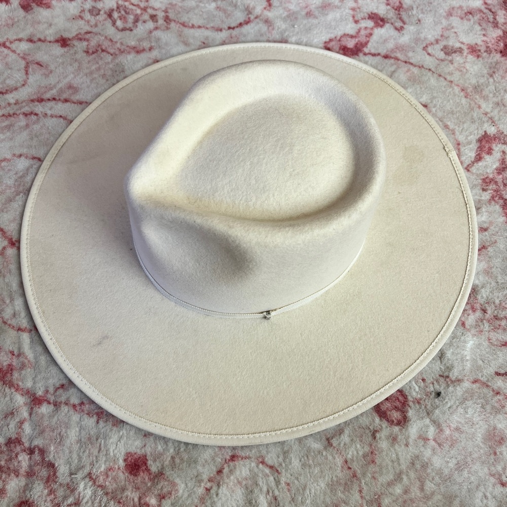 Olive & Pique Cream Women's Hat